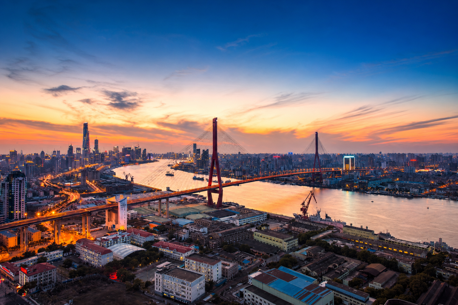 Yangpu Bridge crossing the Huangpu River in Shanghai, symbolising CM Advisory’s connection between international business and China